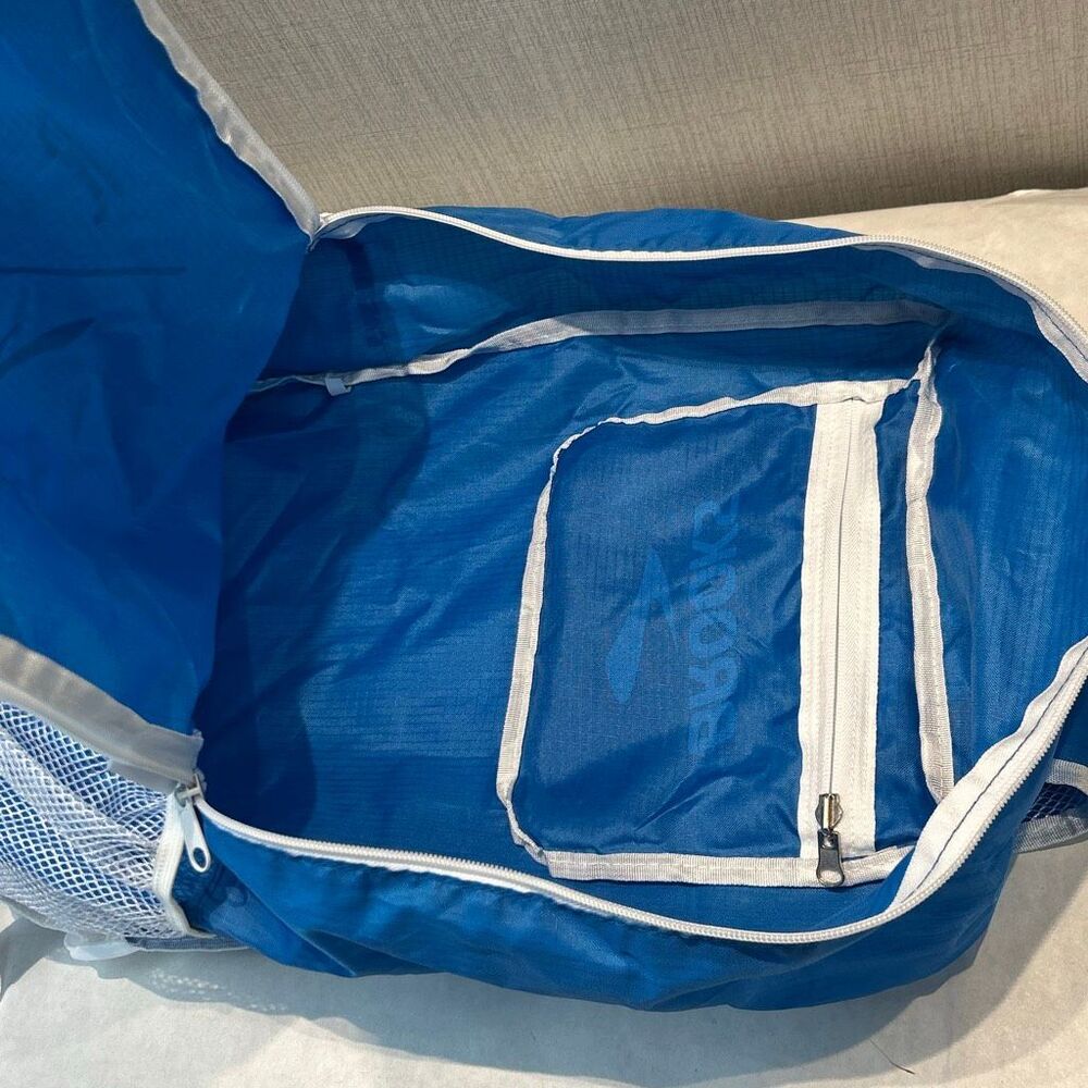 Brooks Run Lightweight Backpack Packable Collapsi… - image 8